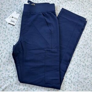 Men’s Figs Axim Cargo Scrub Pants